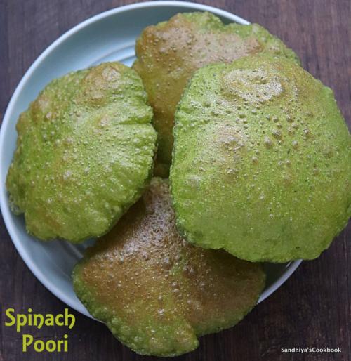 Palak Poori | Spinach Poori