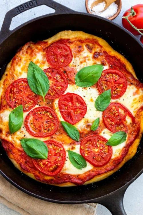 Margherita Pizza in a Skillet
